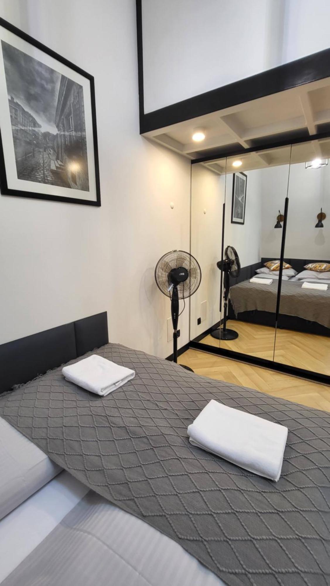 Old Town Apartment, Starowislna Krakow Bagian luar foto
