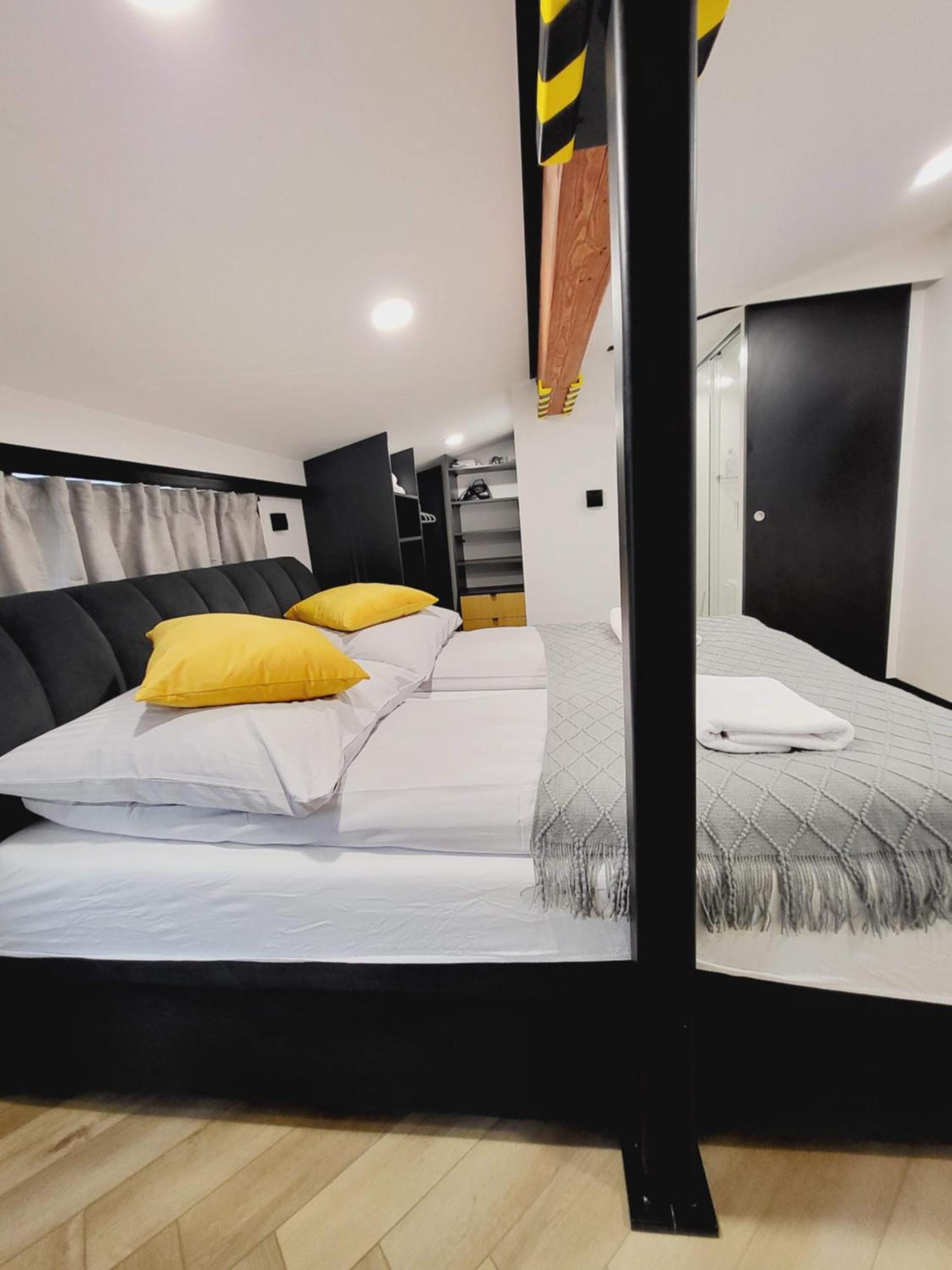 Old Town Apartment, Starowislna Krakow Bagian luar foto